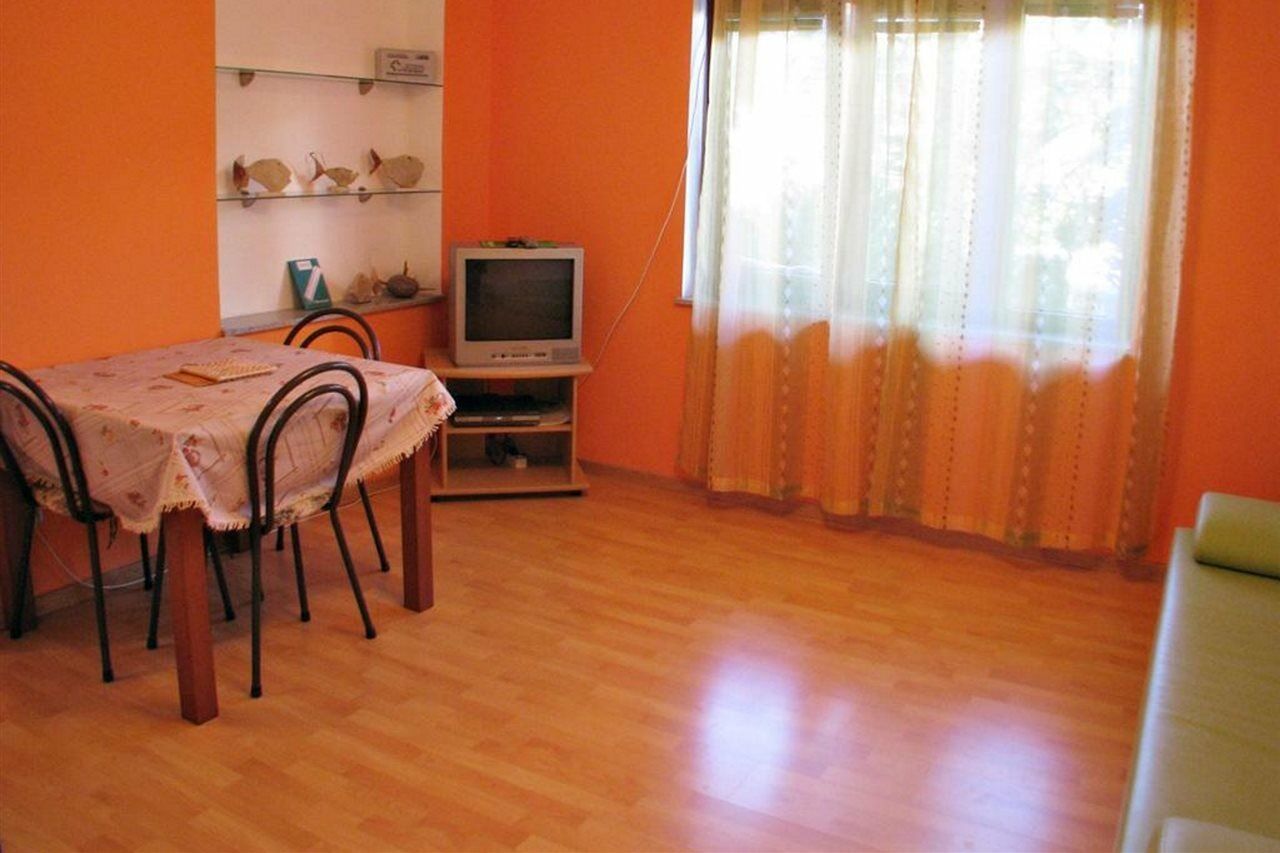 Apartments Miljak أوميس المظهر الخارجي الصورة